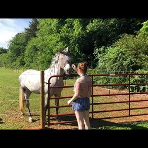 Meet your Posher, Ashley